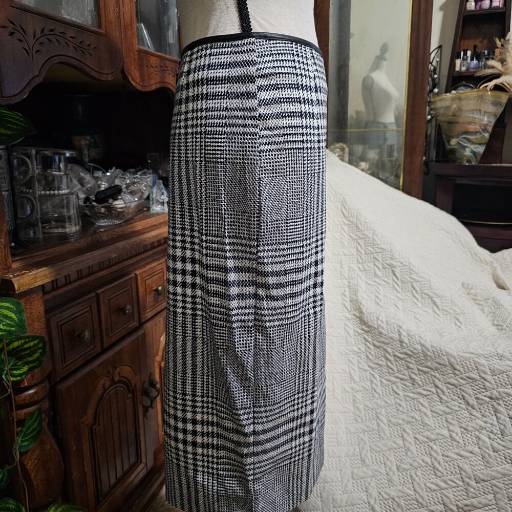 J. McLaughlin Plaid Pencil/Midi Skirt - Picture 4 of 12